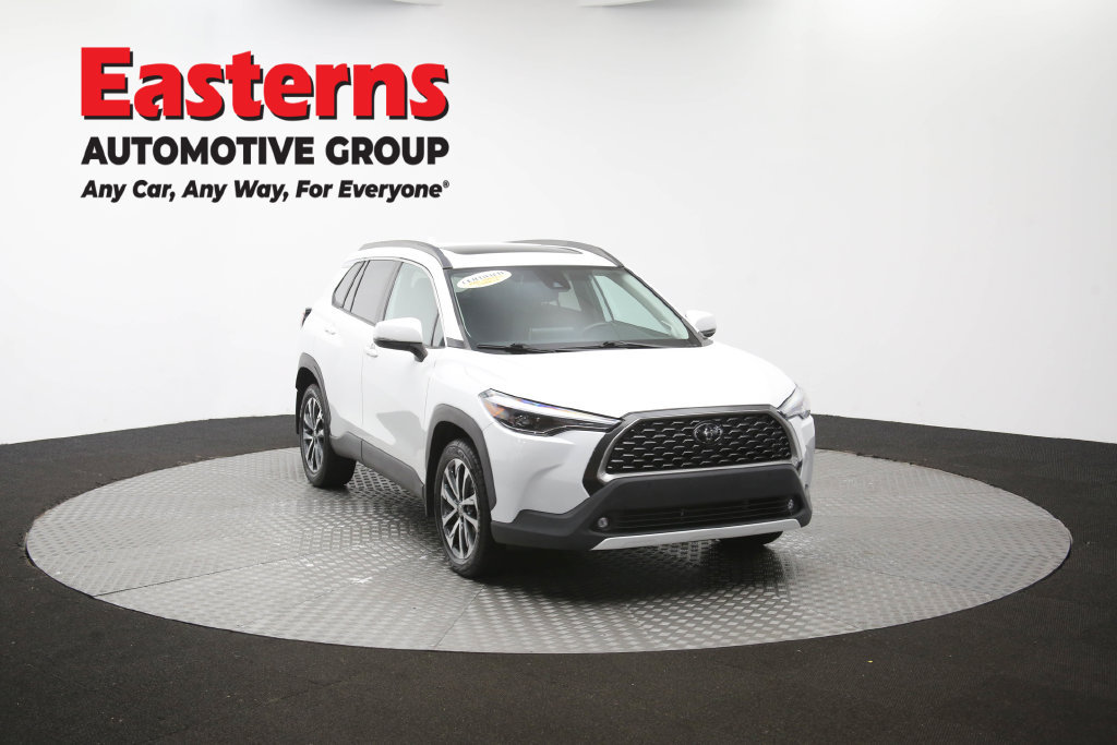 Used 2022 Toyota Corolla Cross XLE w/ Convenience Package AWD/4WD image 52