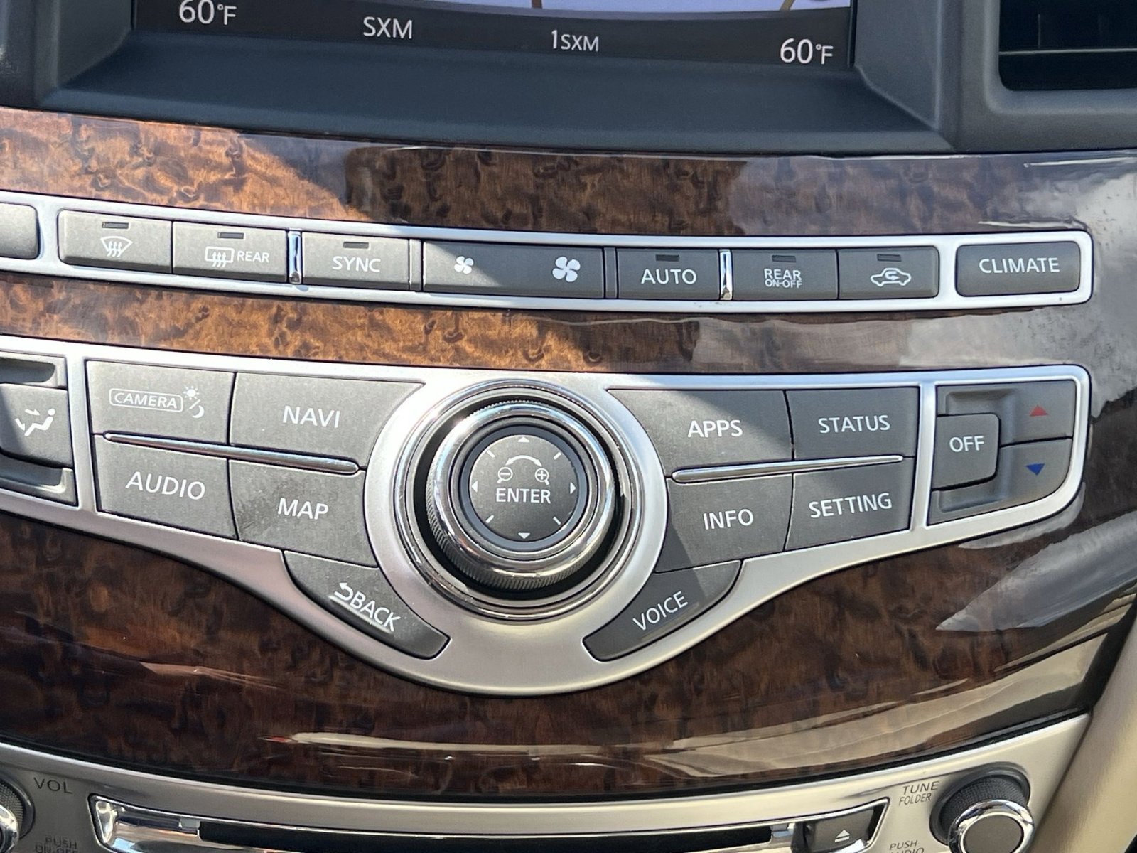 Used 2020 INFINITI QX60 Luxe w/ Sensory Package FWD image 29
