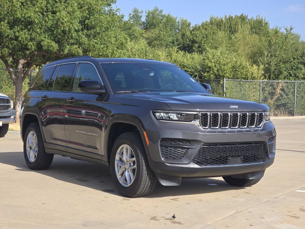 New 2026 Jeep Grand Cherokee Laredo X AWD/4WD image 3
