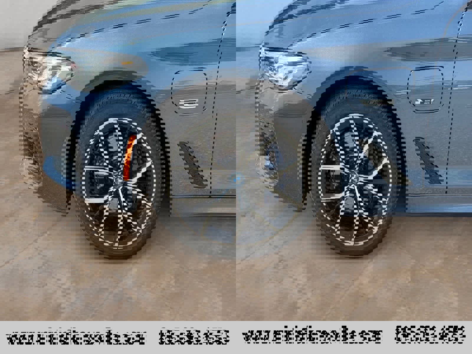 Used 2023 BMW 530e xDrive w/ Premium Package AWD/4WD image 9