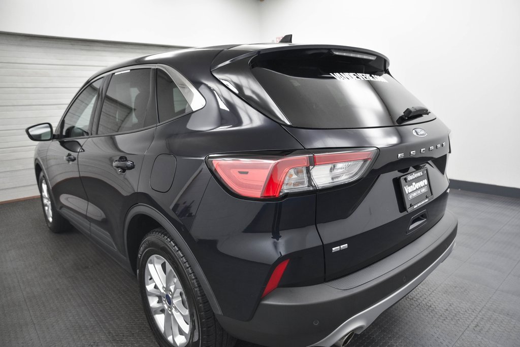 Used 2021 Ford Escape SE image 5