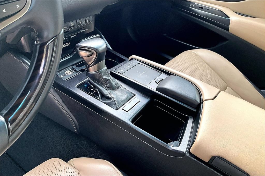 Used 2020 Lexus ES 350 w/ Accessory Package 2 FWD image 19