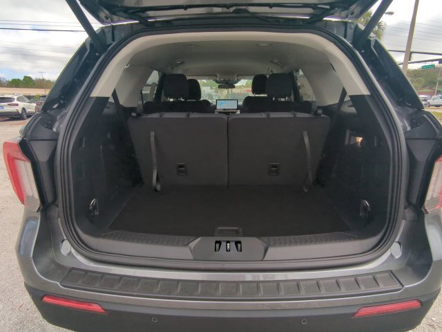 New 2026 Ford Explorer Active RWD image 14
