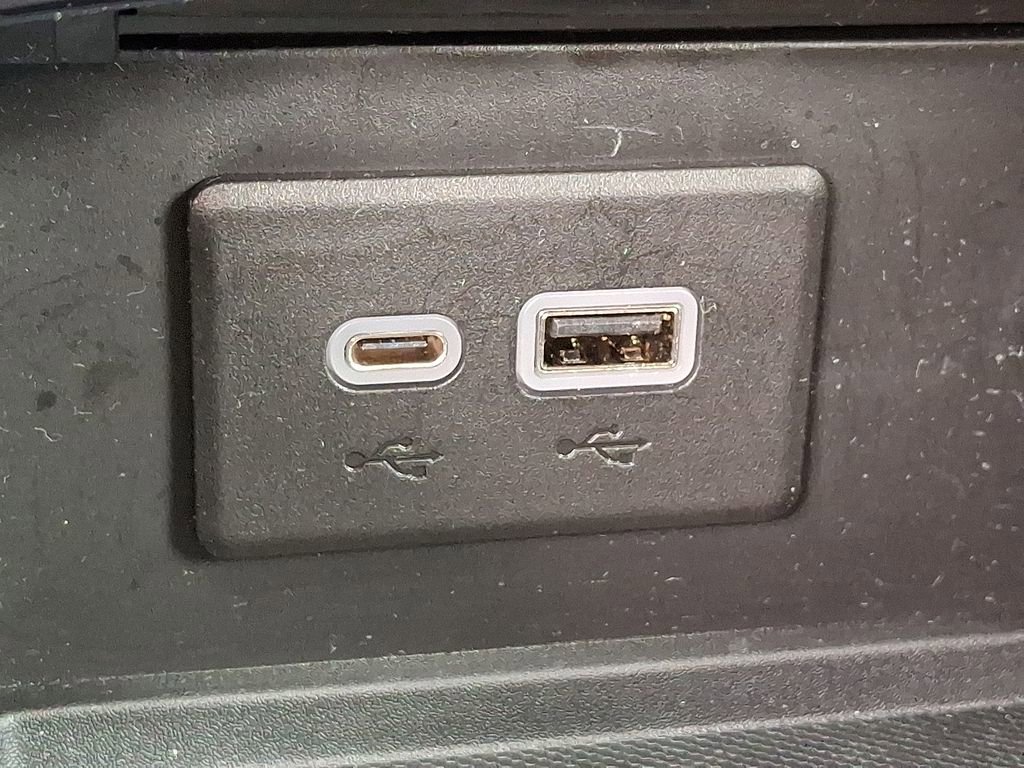 Used 2023 Buick Envision Preferred w/ Sport Touring Package image 24