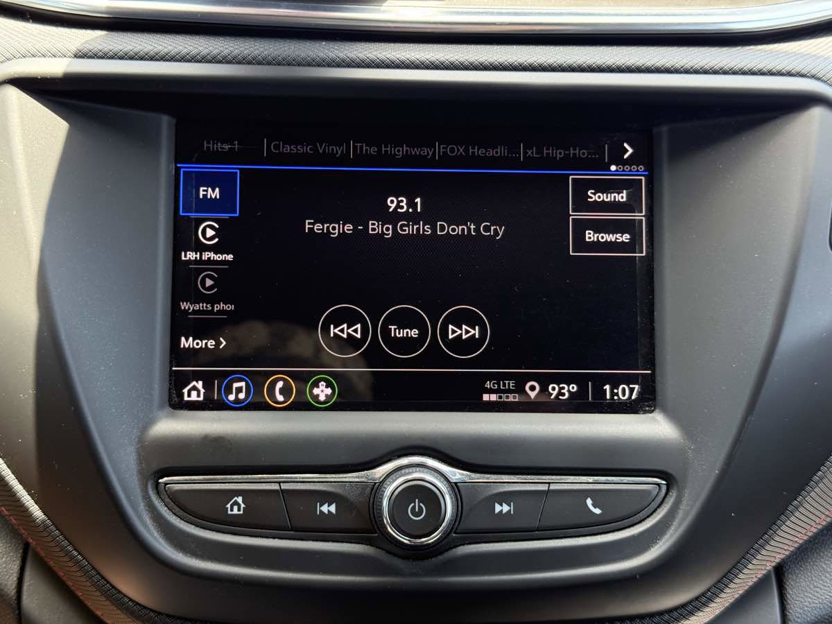 Used 2023 Chevrolet TrailBlazer RS image 35