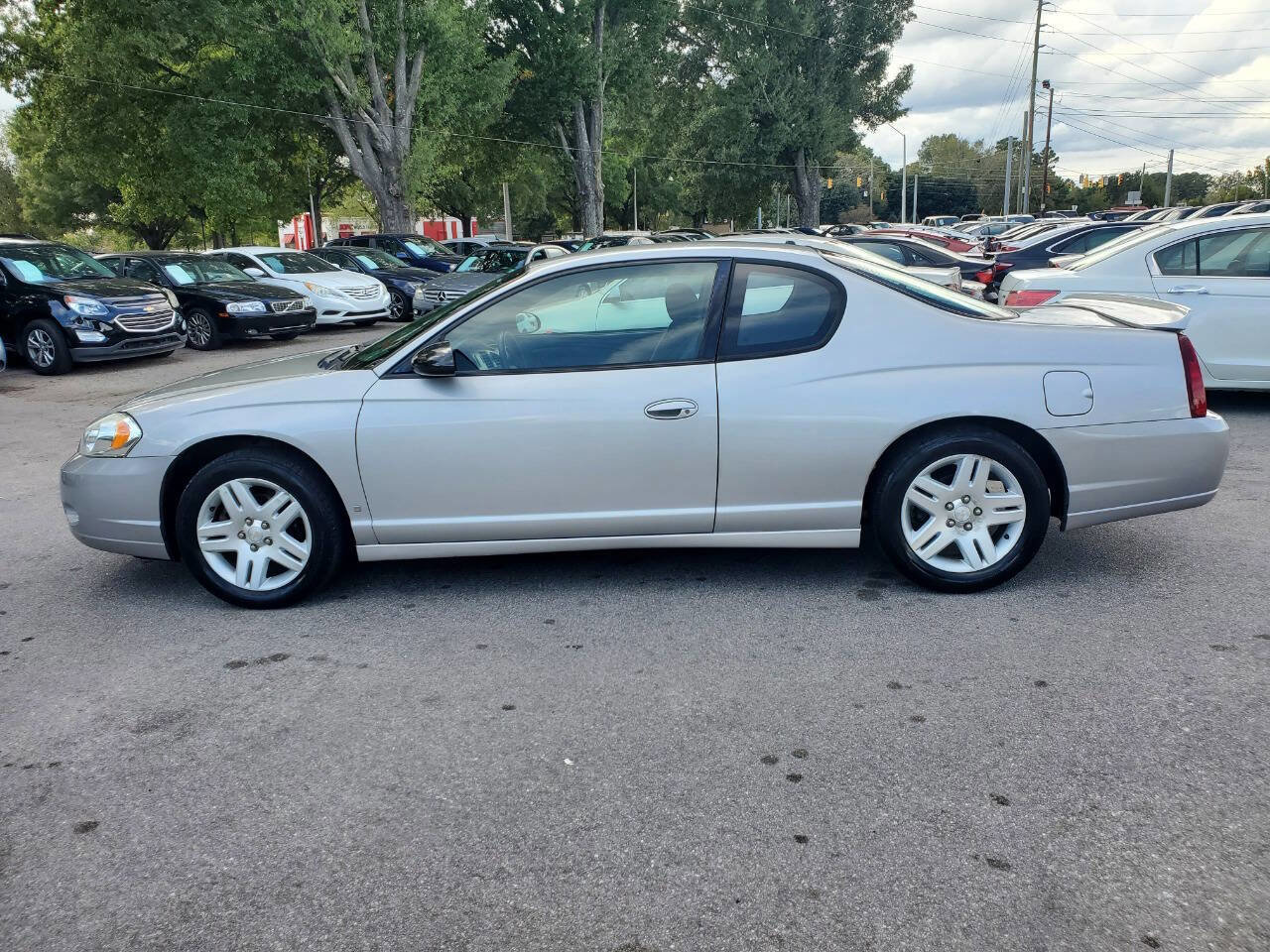Used 2007 Chevrolet Monte Carlo LT image 4