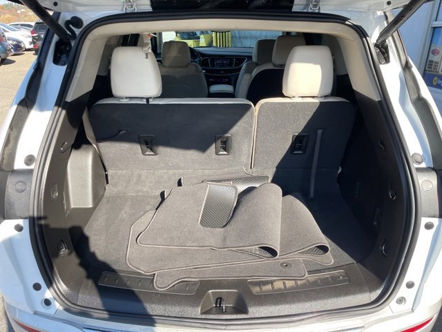 Used 2023 Buick Enclave Essence image 30