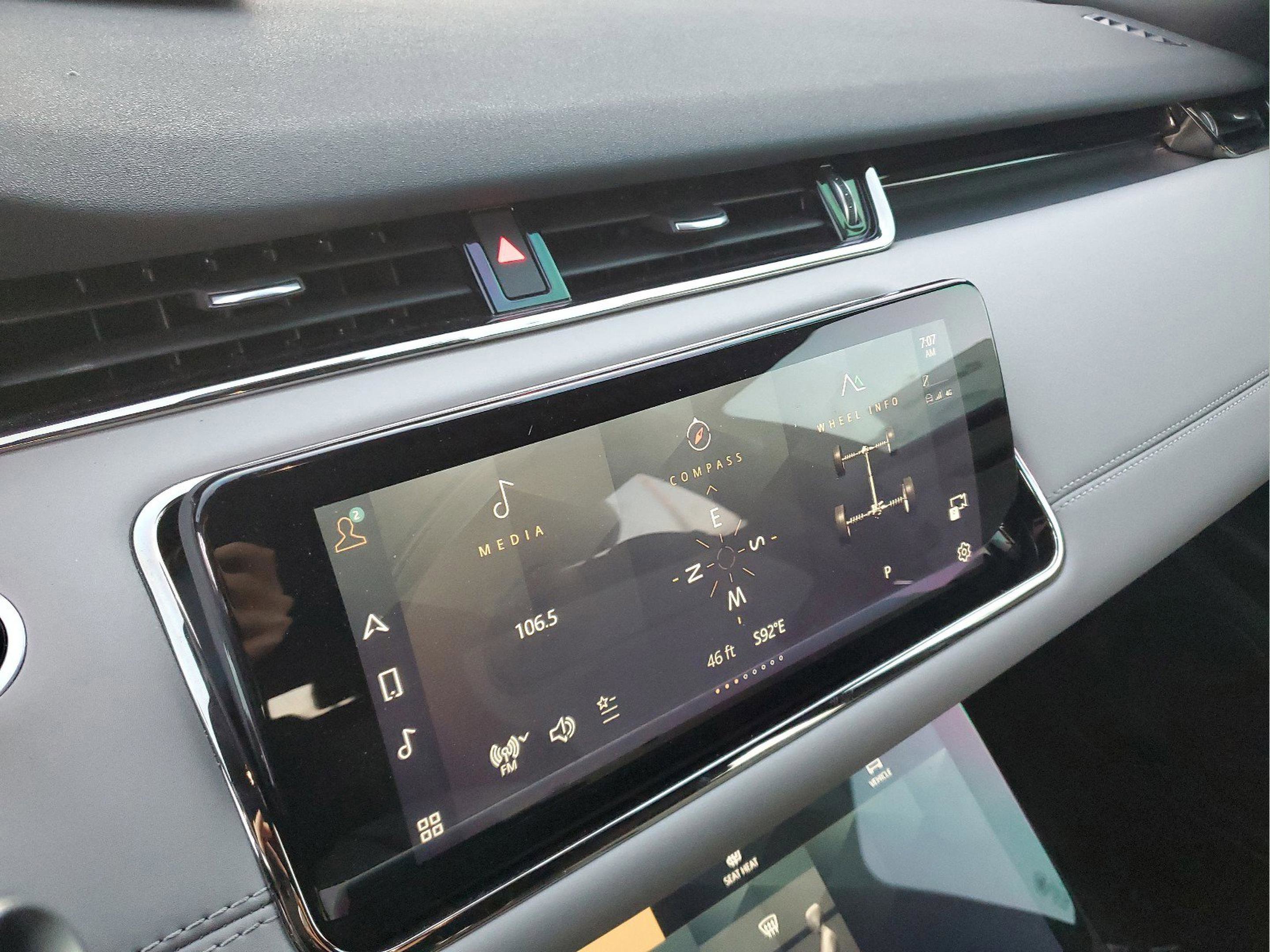 Used 2022 Land Rover Range Rover Evoque R-Dynamic S image 19