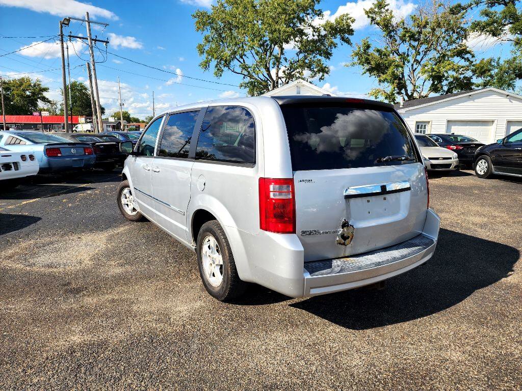 Used 2008 Dodge Grand Caravan SXT image 7