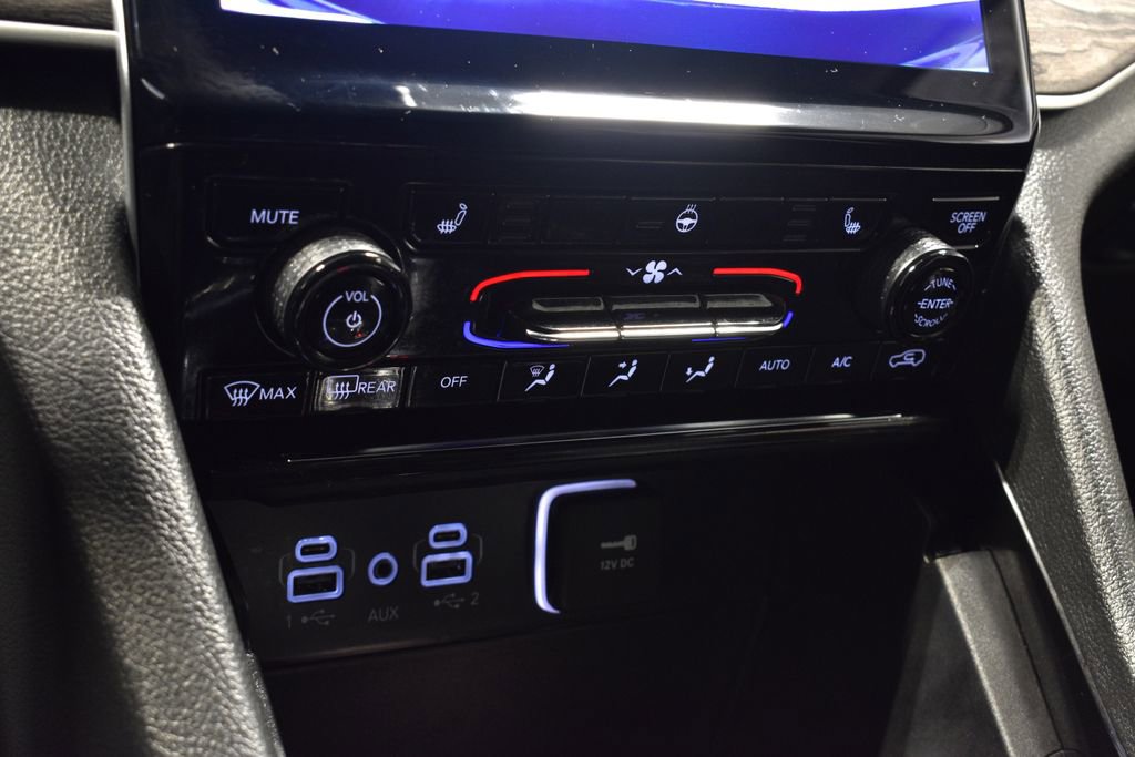 Used 2023 Jeep Grand Cherokee L Limited image 24