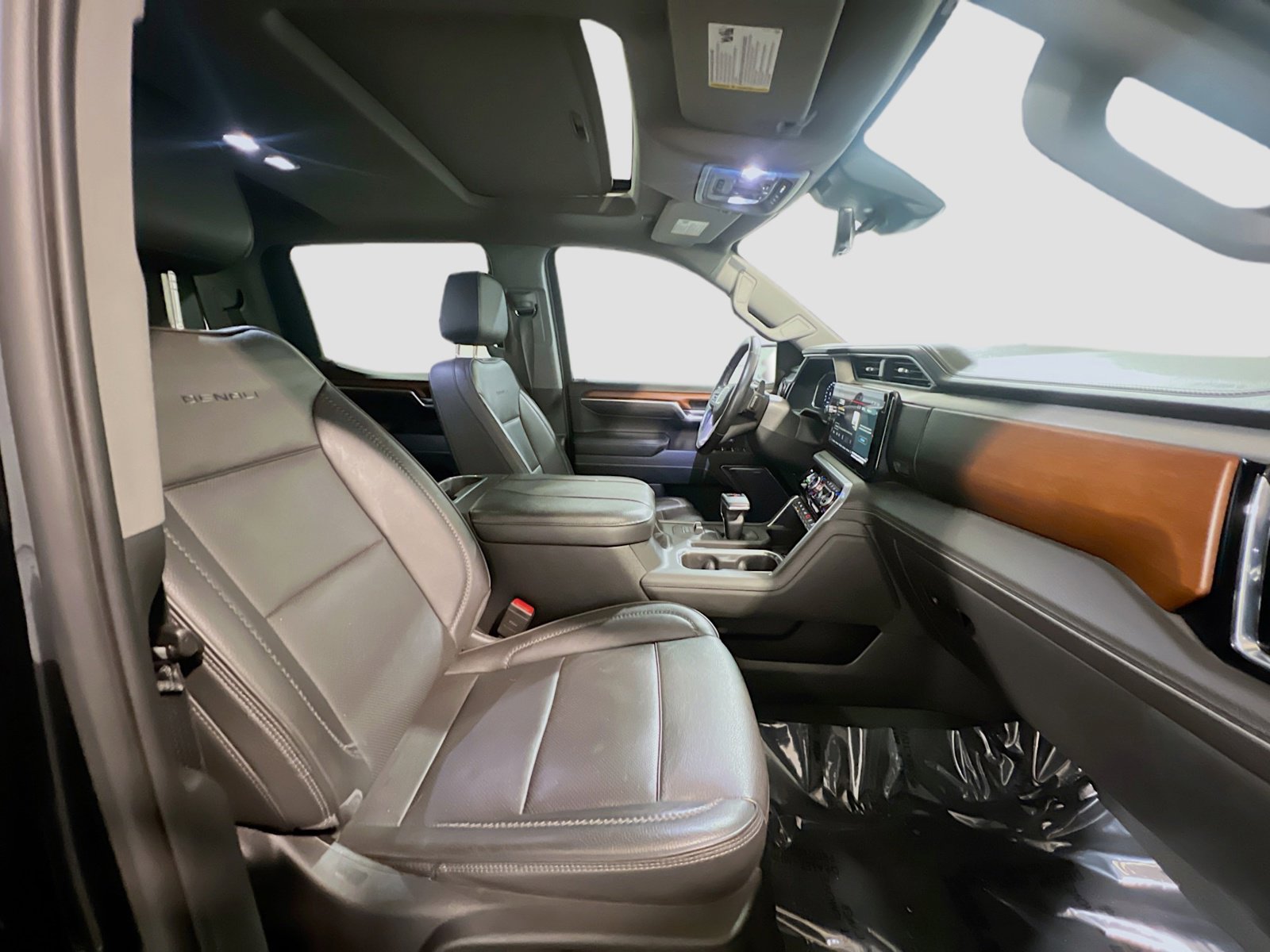 Used 2023 GMC Sierra 1500 Denali w/ Denali Reserve Package image 21