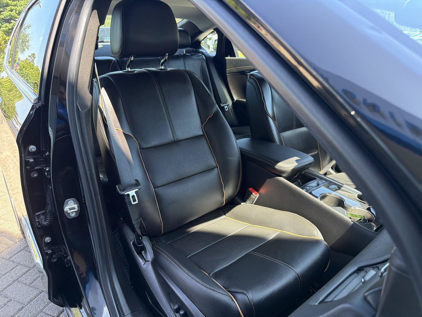 Used 2018 Chevrolet Impala Premier w/ Premier Confidence Package FWD image 38