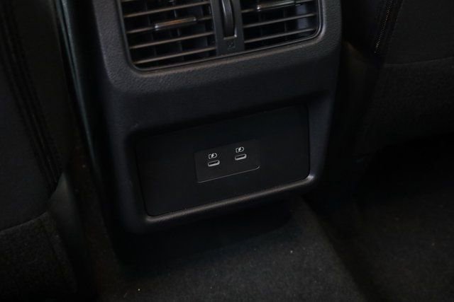 Certified 2026 Nissan Rogue SV image 23