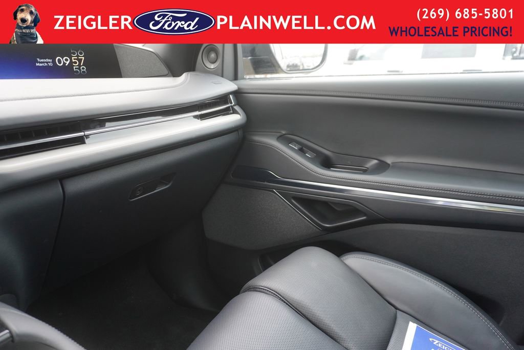 Used 2025 Lincoln Navigator Reserve w/ Jet Appearance Package image 45