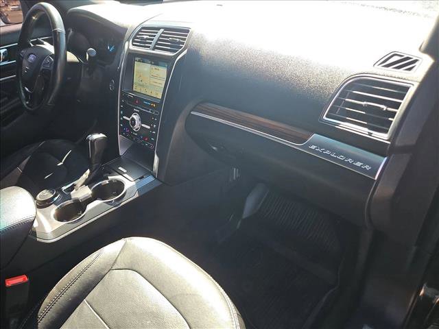 Used 2018 Ford Explorer Limited image 25