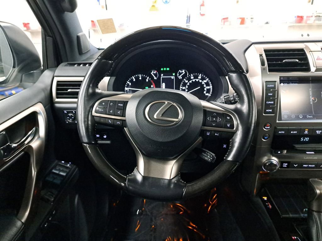 Used 2021 Lexus GX 460 Premium w/ Accessory Package image 21