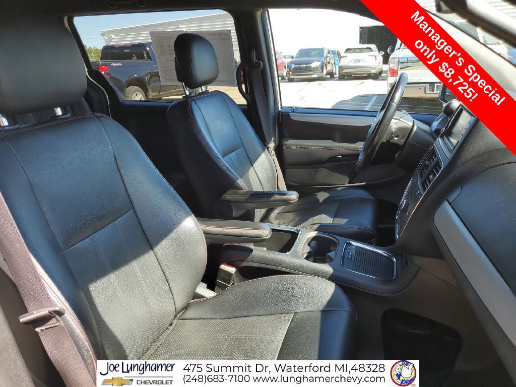 Used 2016 Dodge Grand Caravan R/T FWD image 26