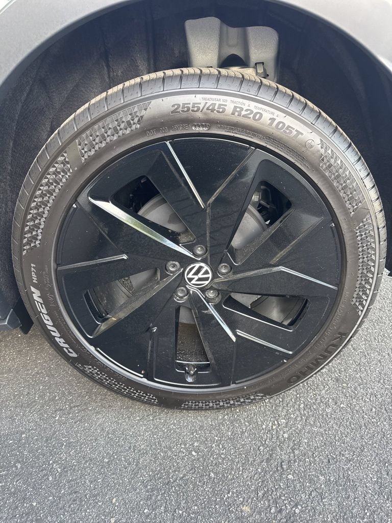 New 2026 Volkswagen ID.4 Pro S Plus AWD/4WD image 19