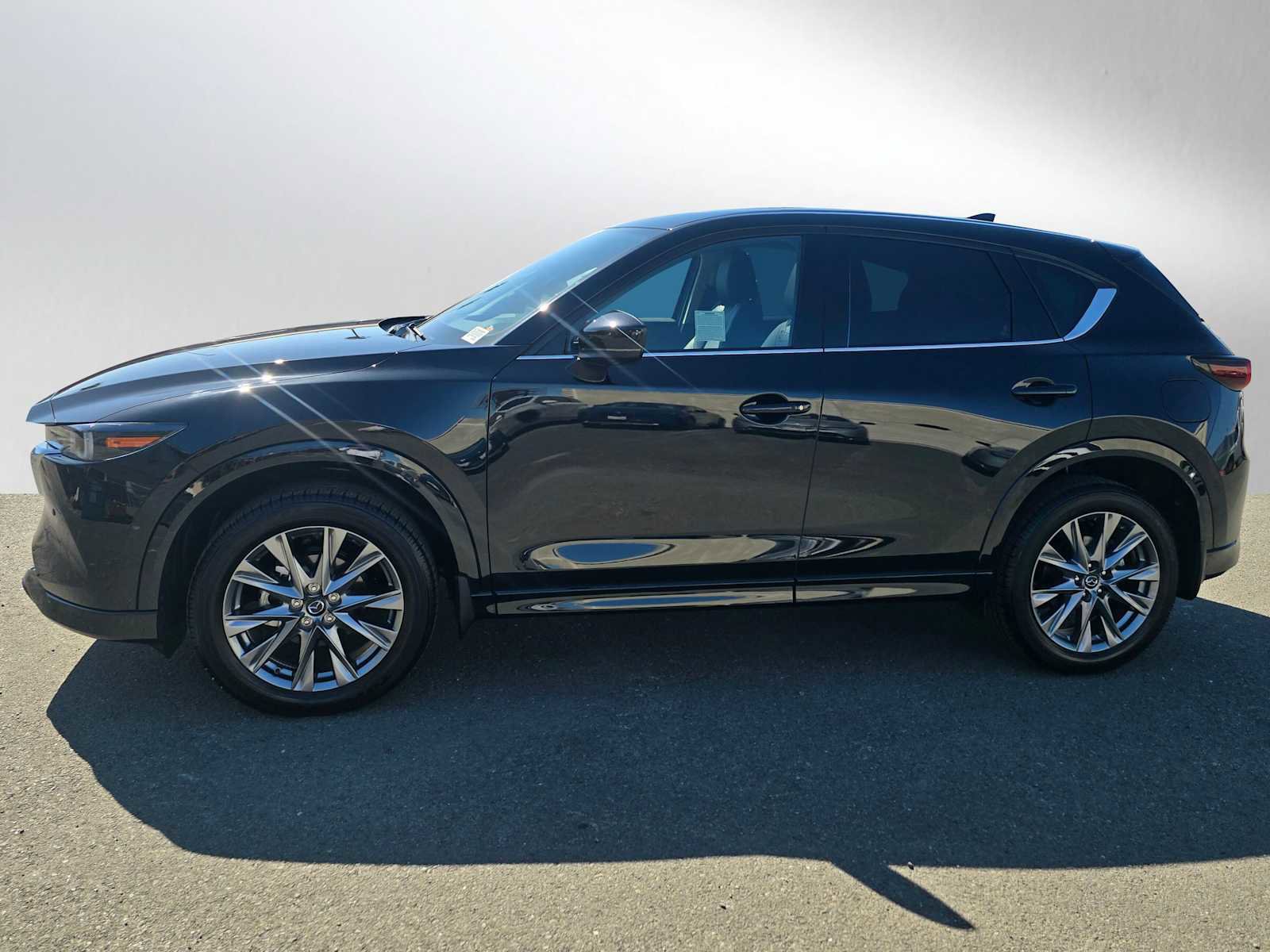 Used 2025 MAZDA CX-5 AWD 2.5 S w/ Premium Plus Pkg image 6