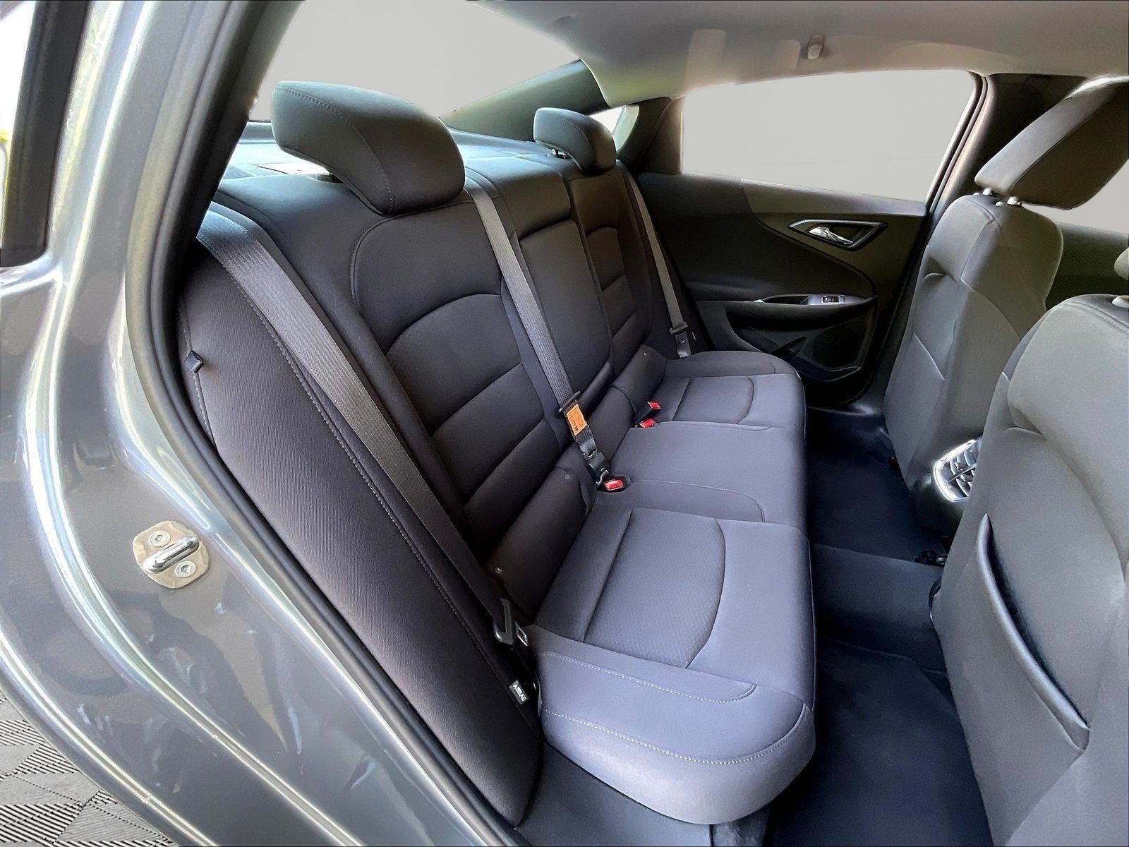 Used 2023 Chevrolet Malibu LT FWD image 27
