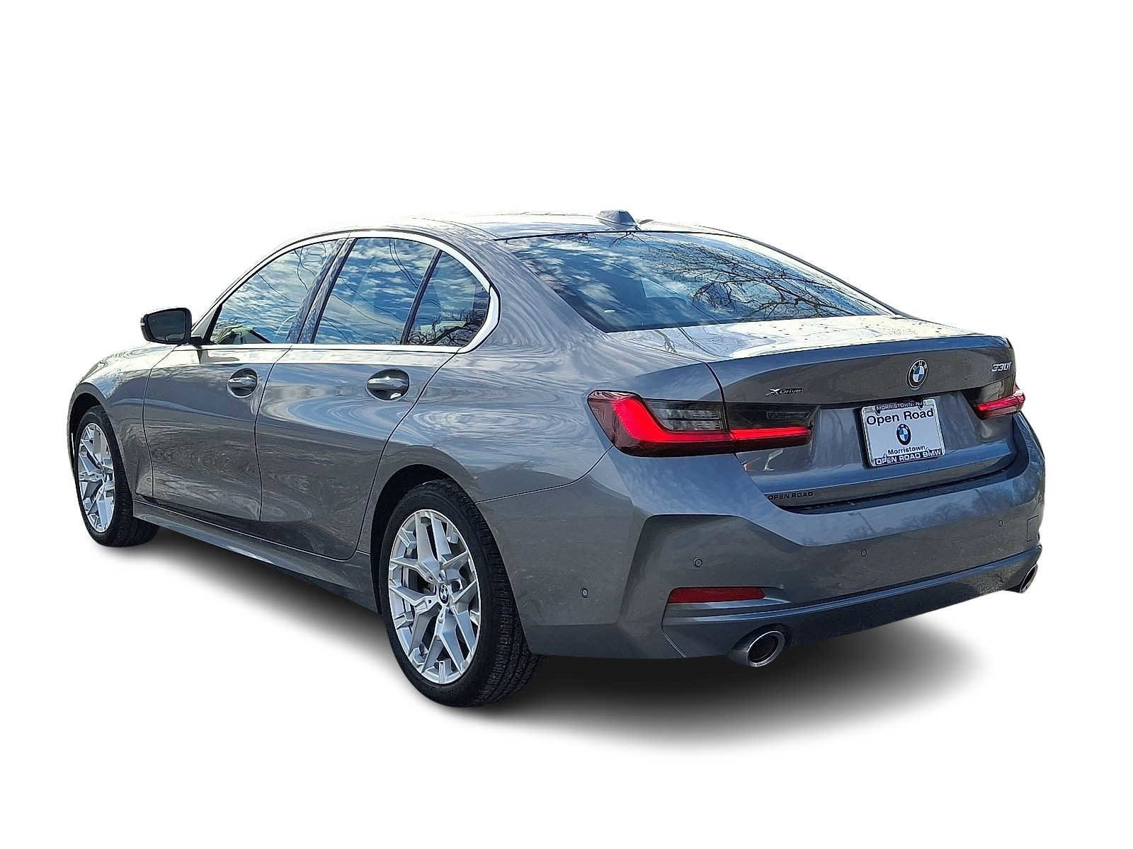 Used 2025 BMW 330i xDrive Sedan w/ M Sport Package image 4