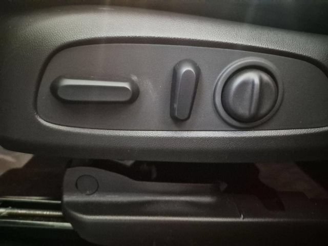 Used 2023 Buick Encore GX Select AWD/4WD image 14