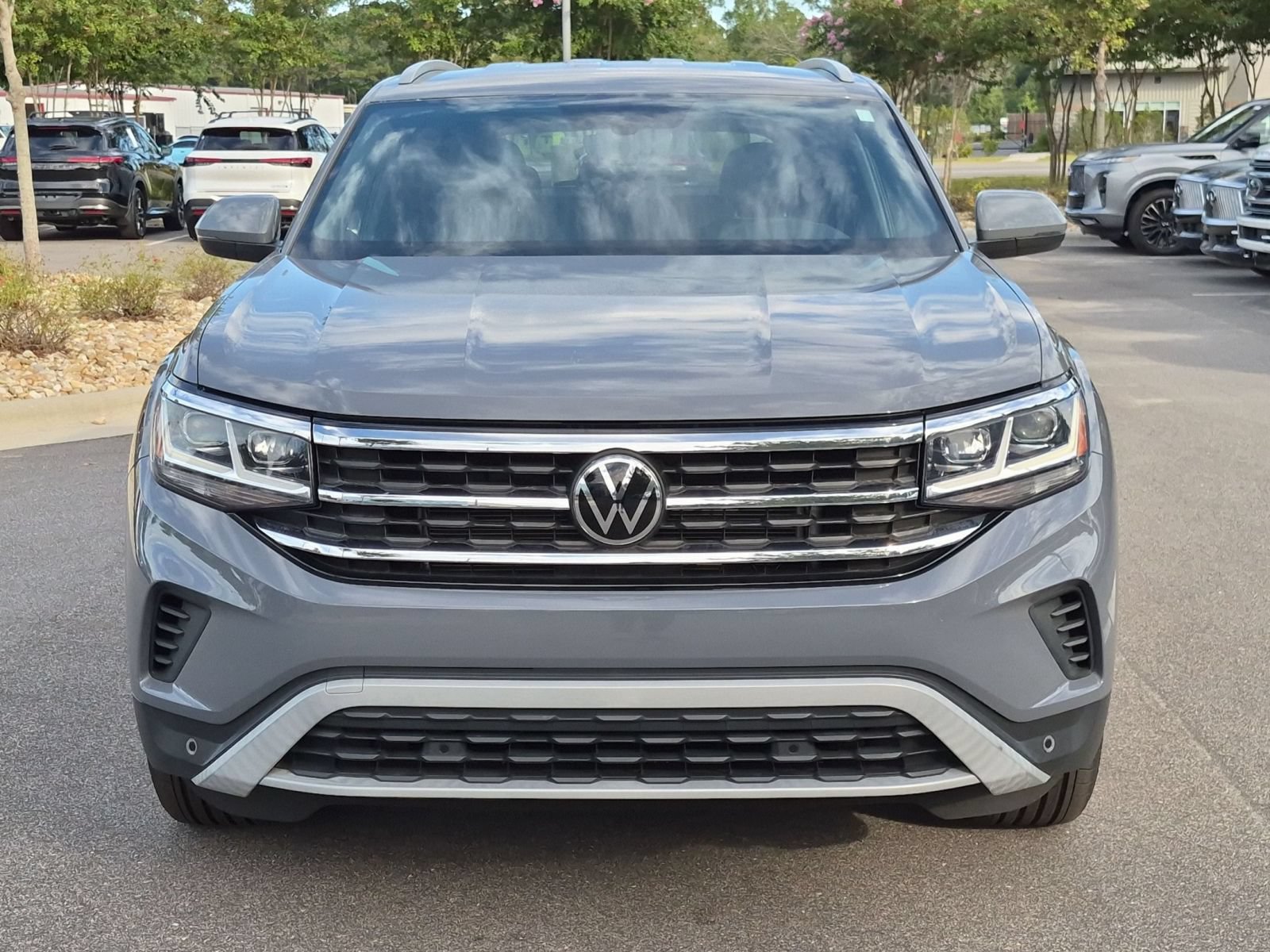 Used 2022 Volkswagen Atlas Cross Sport SE AWD/4WD image 8