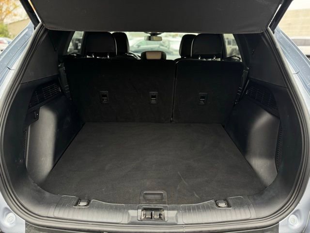Used 2022 Ford Escape Titanium w/ Class II Trailer Tow Package image 8