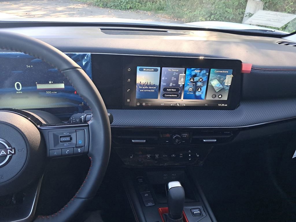 New 2026 Nissan Kicks SR w/ Cold Weather Package image 13