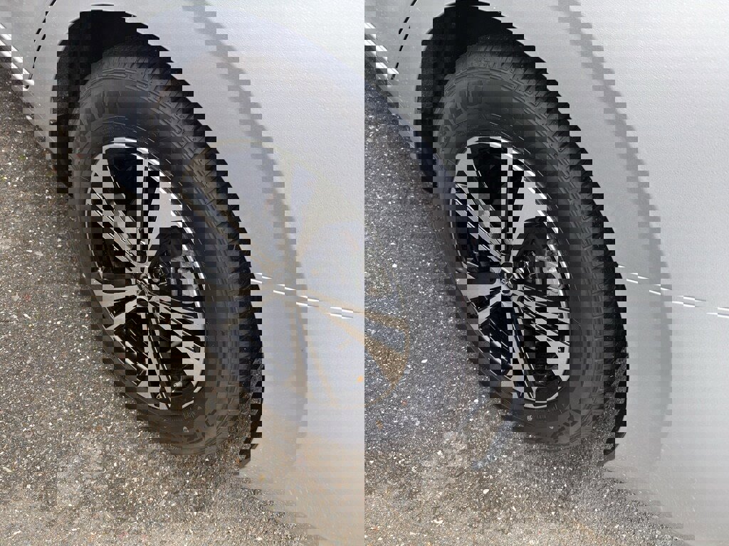 Used 2022 Nissan Sentra SV image 20