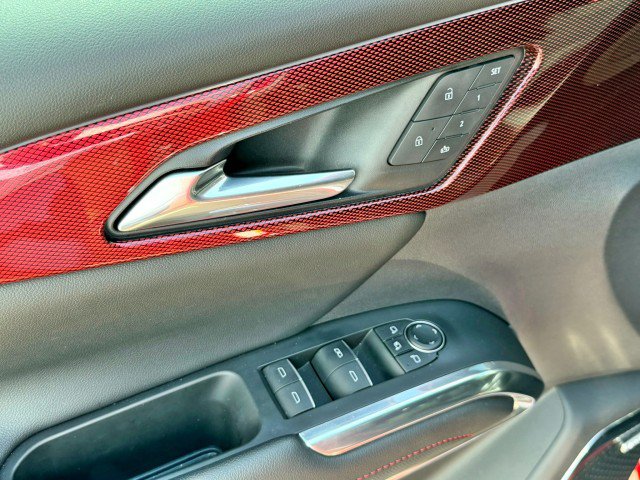 Certified 2024 Chevrolet Traverse RS FWD image 11