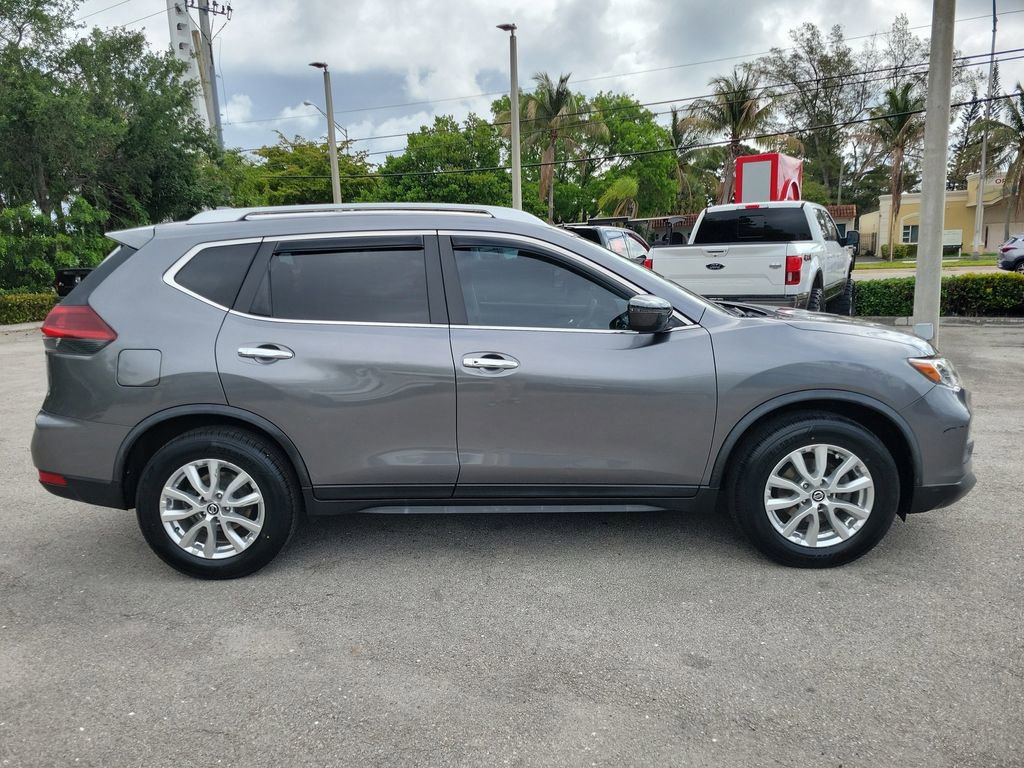Certified 2020 Nissan Rogue SV FWD image 9