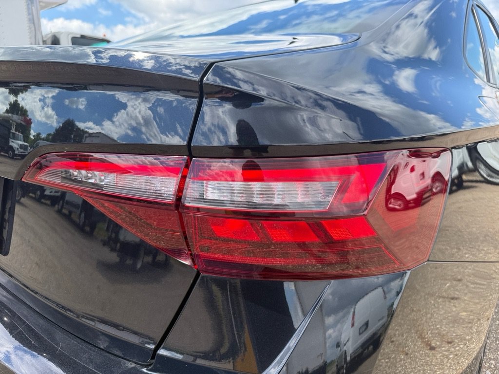 Used 2023 Volkswagen Jetta Sport FWD image 35