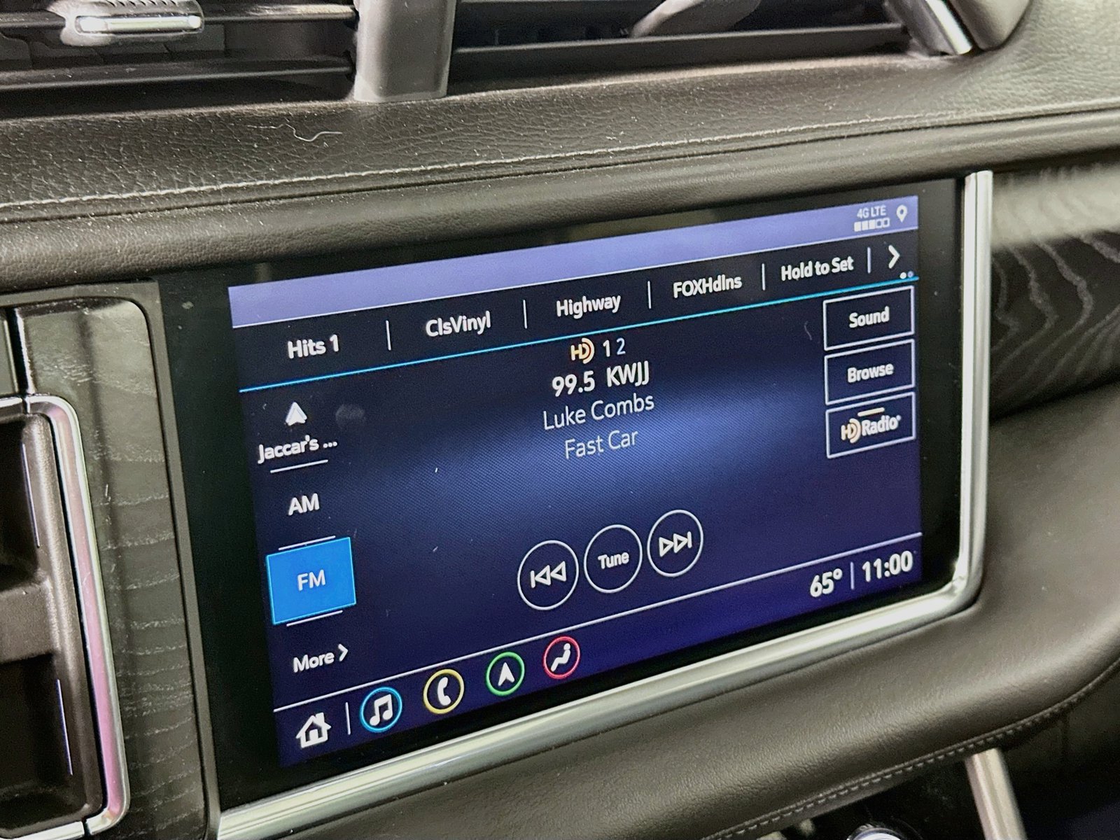 Used 2021 GMC Yukon XL Denali w/ Denali Ultimate Package AWD/4WD image 15