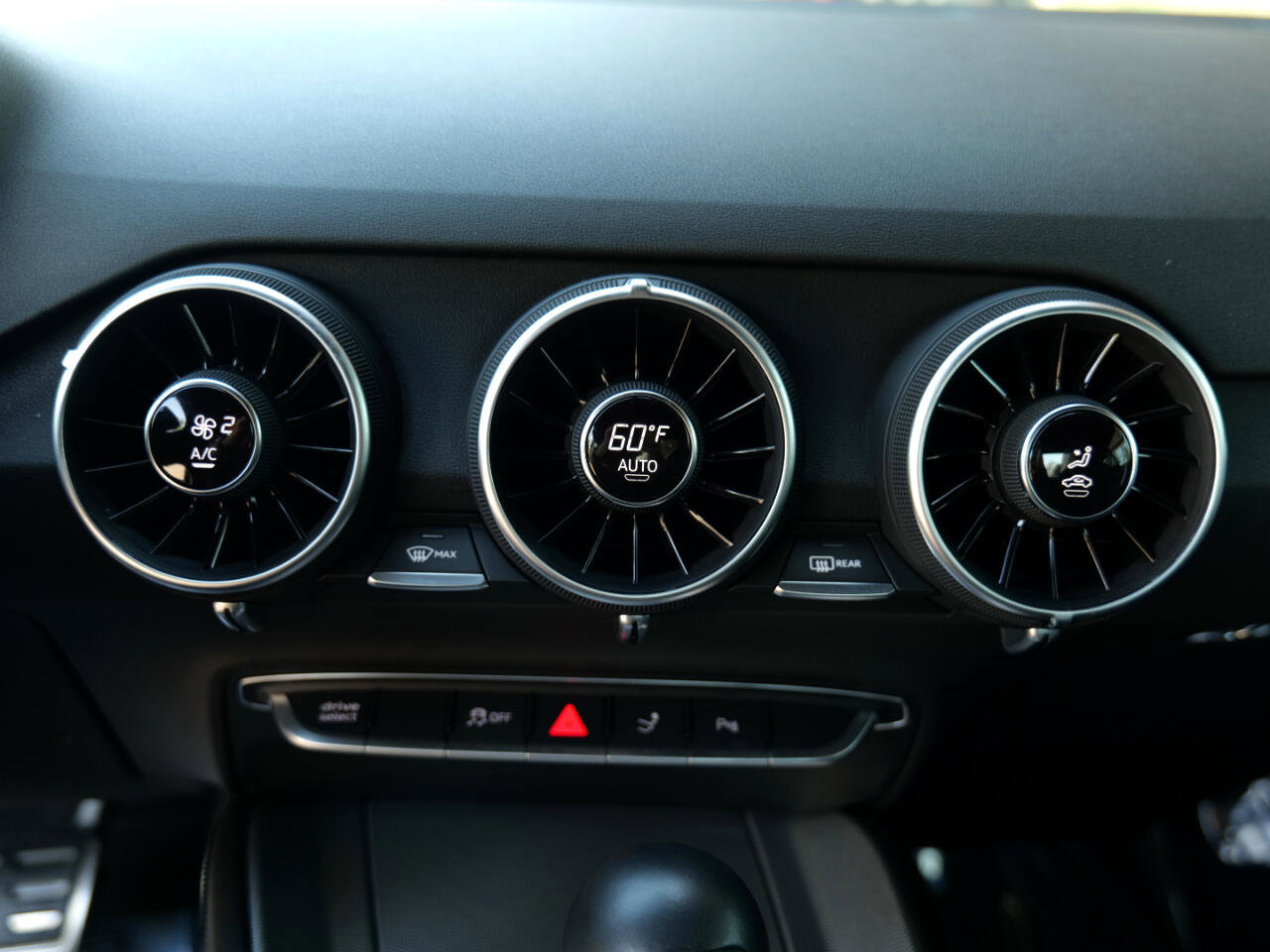 Used 2018 Audi TT 2.0T w/ Technology Package image 30