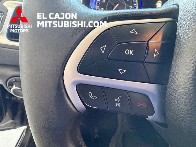 Used 2016 Chrysler 200 Limited w/ Convenience Group image 20