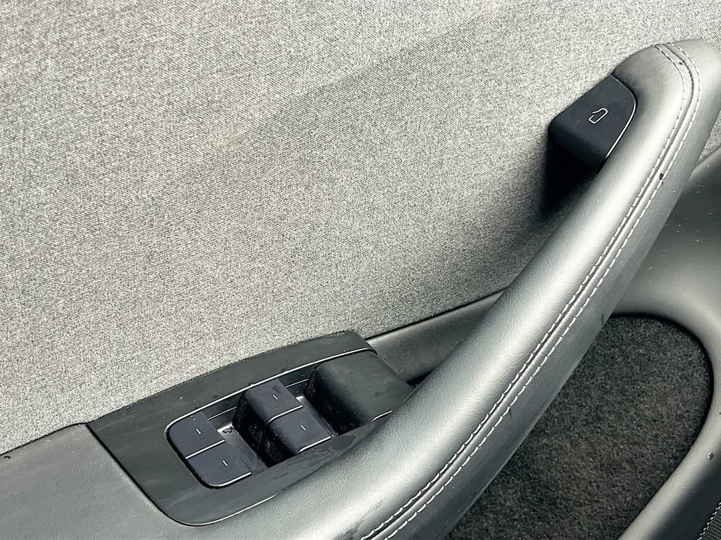 Used 2024 Tesla Model 3 RWD image 18