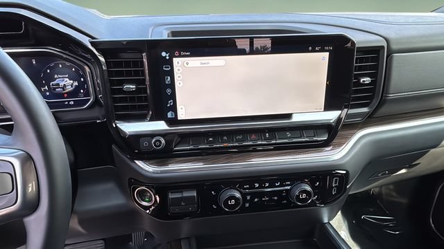 Used 2025 Chevrolet Silverado 1500 LT Trail Boss w/ Convenience Package II AWD/4WD image 26