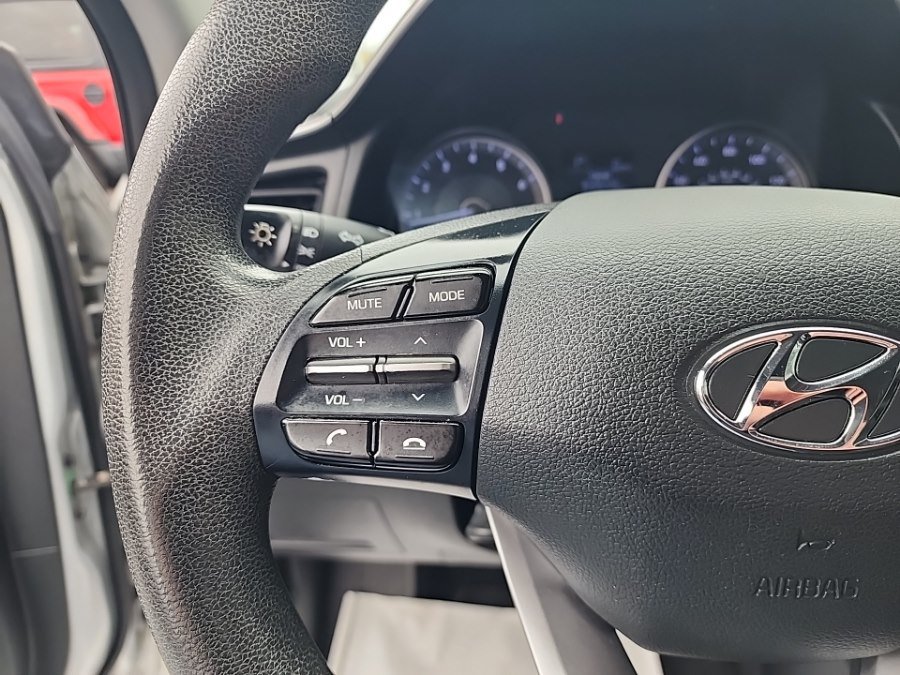 Used 2019 Hyundai Elantra SE w/ Cargo Package FWD image 26