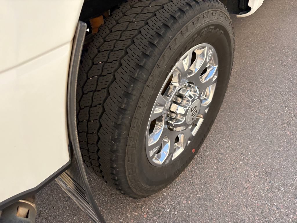 Certified 2022 Ford F350 King Ranch w/ King Ranch Ultimate Package AWD/4WD image 14