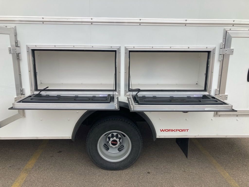 New 2026 GMC Savana 4500 w/ Power Convenience Package RWD image 17