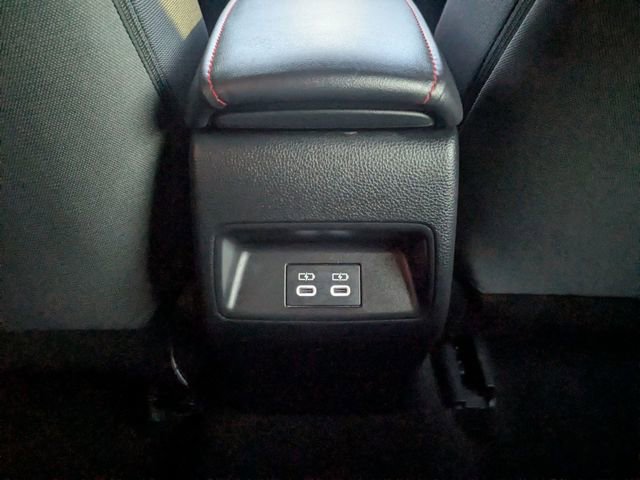 Used 2024 Toyota Corolla SE image 33