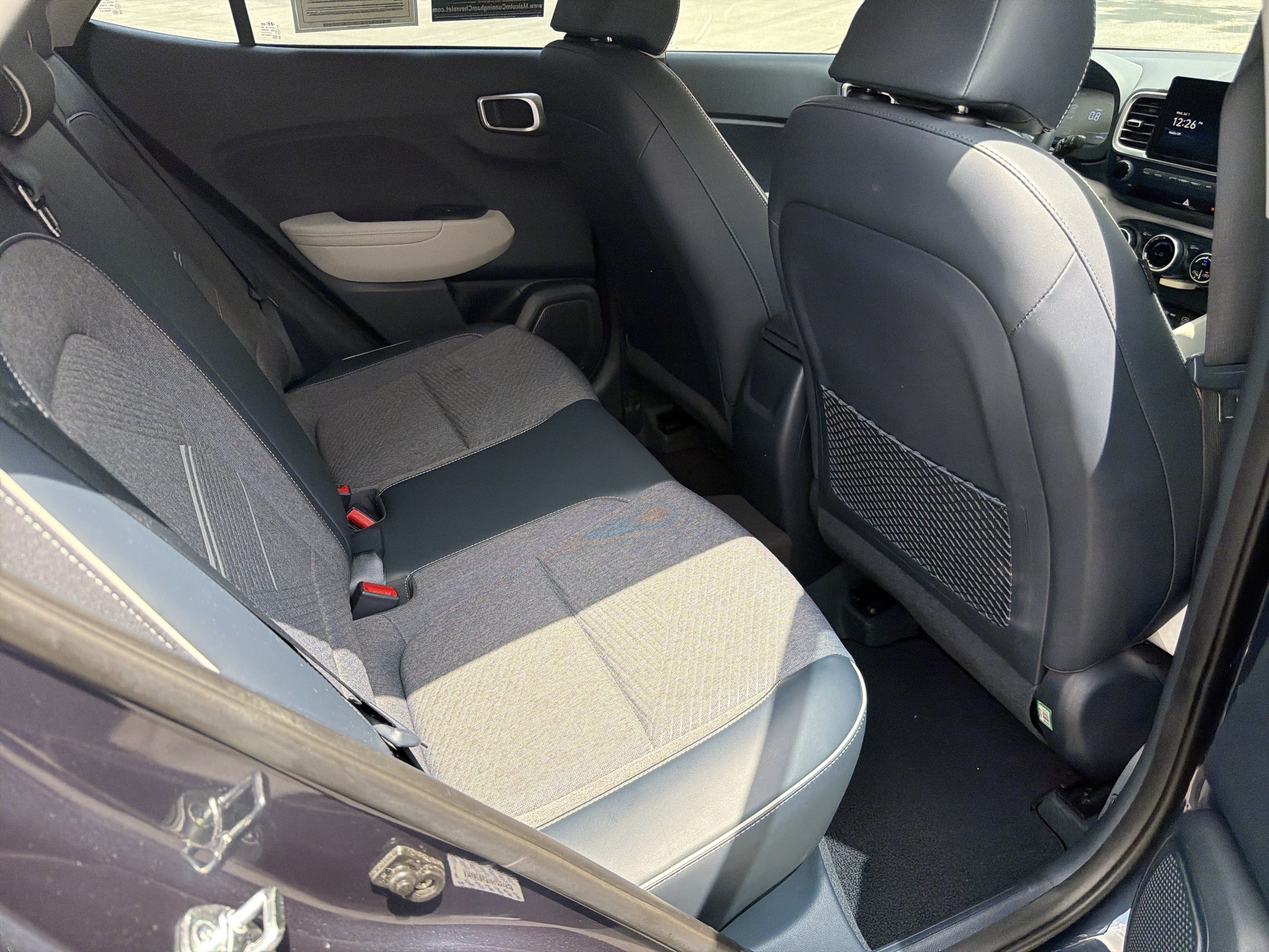 Used 2023 Hyundai Venue Limited FWD image 15
