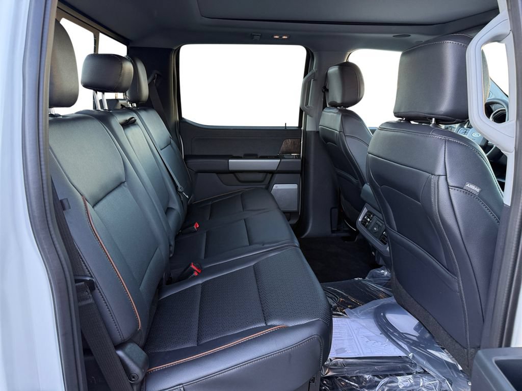 New 2026 Ford F250 Lariat w/ Black Appearance Package AWD/4WD image 20