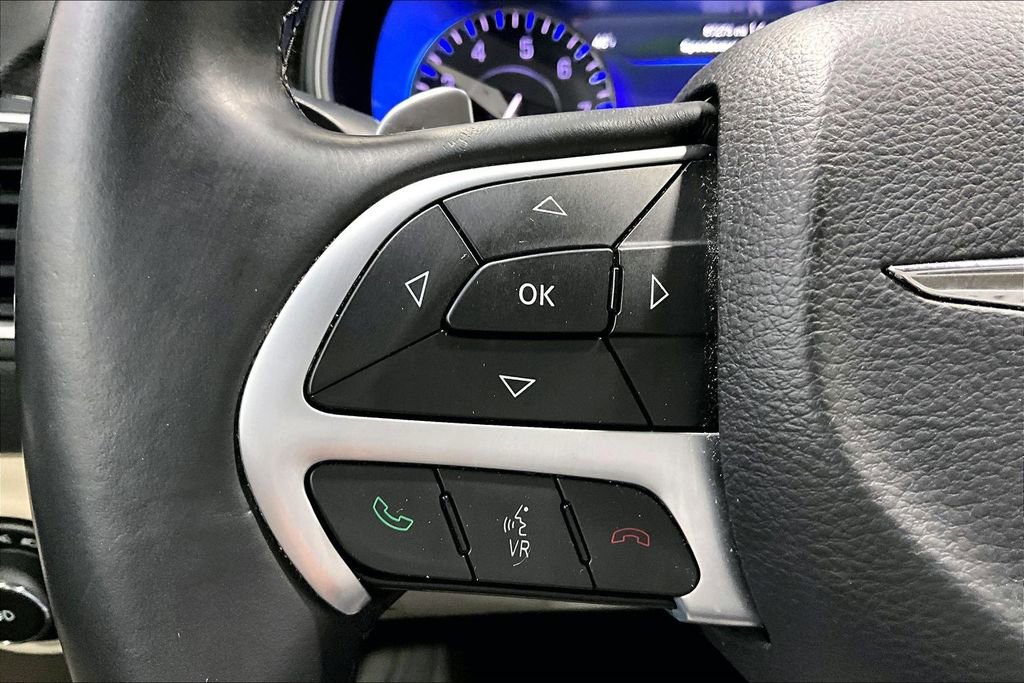 Used 2015 Chrysler 200 C w/ Navigation & Sound Group I image 11