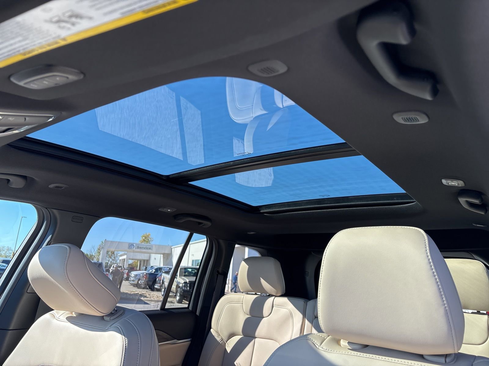 New 2025 Jeep Grand Cherokee Limited image 11