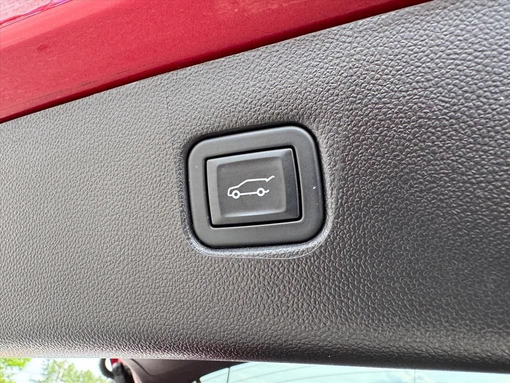 Used 2024 Chevrolet Blazer RS FWD image 11