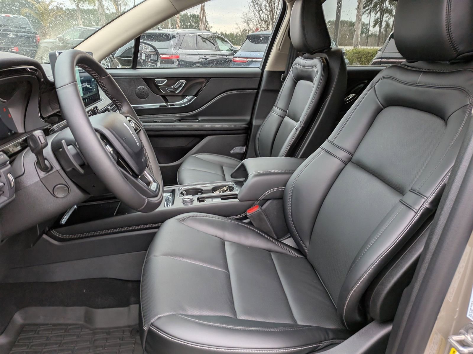 New 2026 Lincoln Corsair Premiere image 23