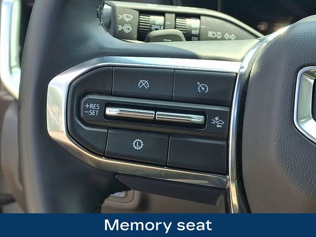 Used 2025 GMC Terrain Elevation AWD/4WD image 7