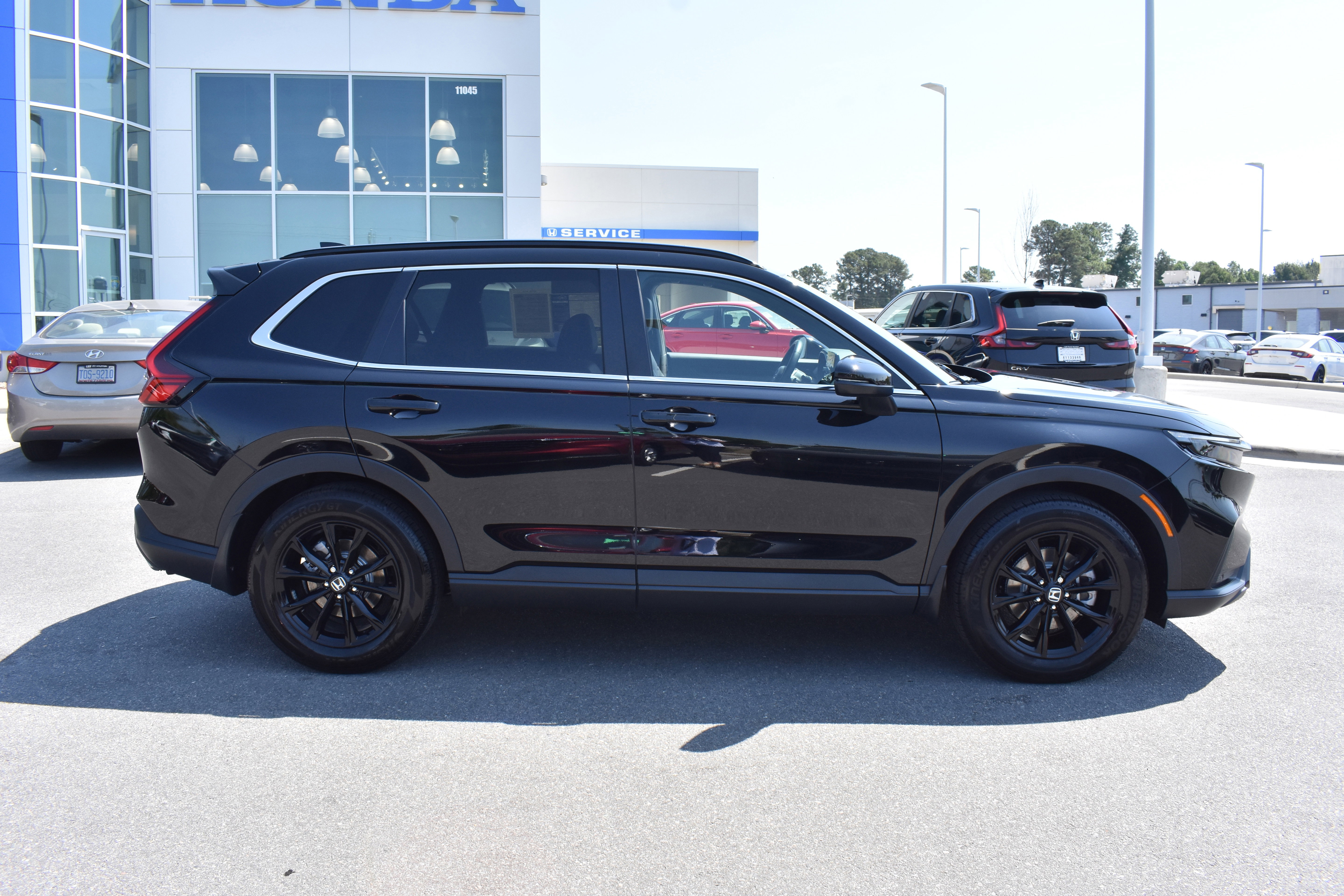 Used 2025 Honda CR-V Sport-L image 10